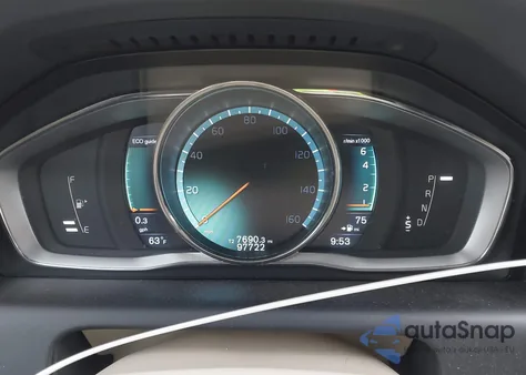 2015 Volvo Xc60 T6 from USA, damaged, VIN YV4902RK5F2631053